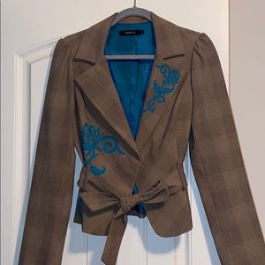 Arden B floral detailed jacket!